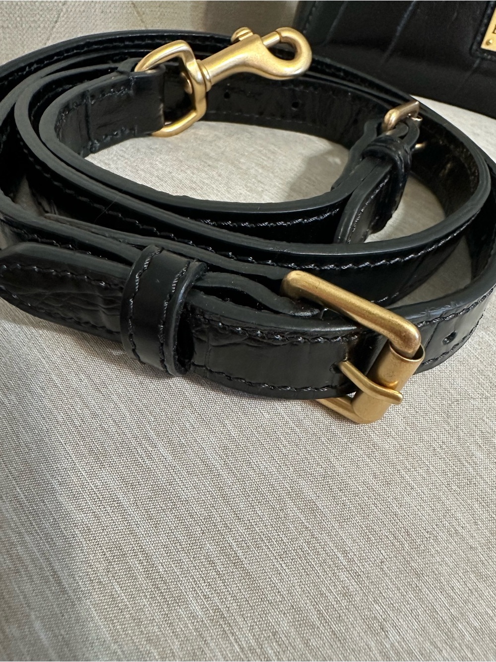 Dooney & Bourke Denison  Black Croc-Embossed Leather Crossbody NWT - Picture 6 of 16
